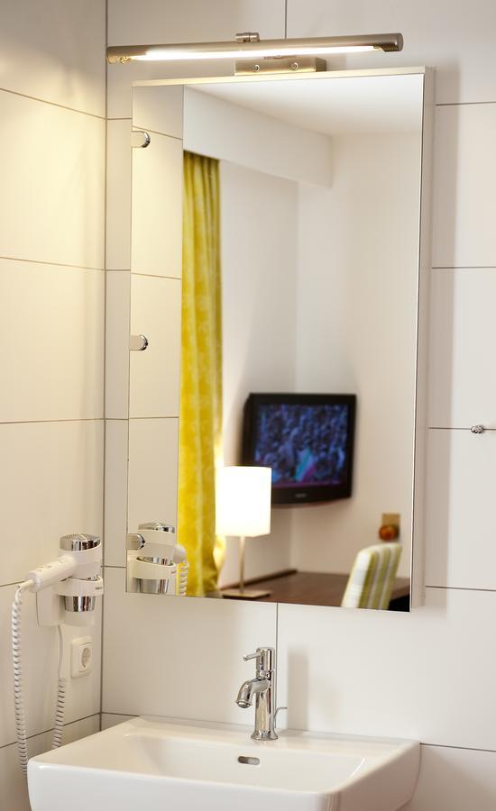 Zum Dorfschmied Hotel Klein Sankt Paul Kültér fotó